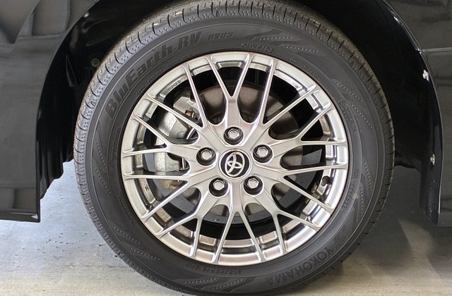 トヨタヴォクシーハイブリッドZS 煌II