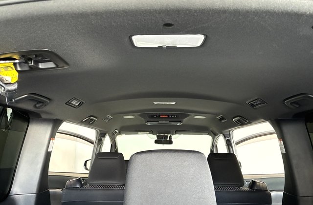 トヨタヴォクシーハイブリッドZS 煌II