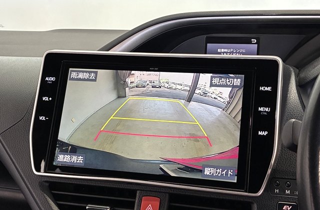 トヨタヴォクシーハイブリッドZS 煌II