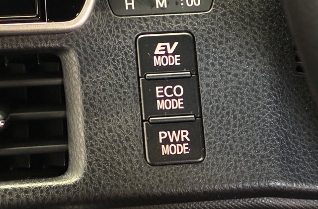 トヨタヴォクシーハイブリッドZS 煌II