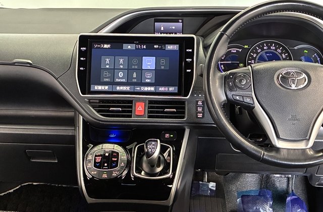 トヨタヴォクシーハイブリッドZS 煌II