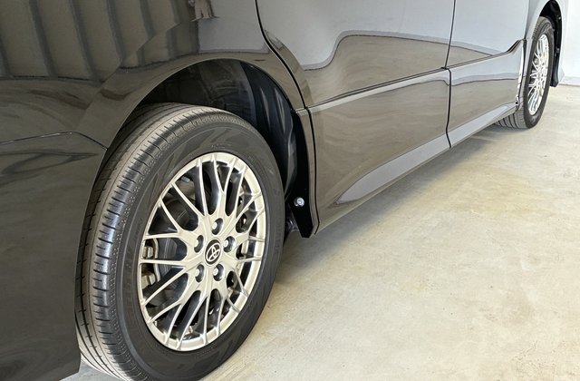 トヨタヴォクシーハイブリッドZS 煌II