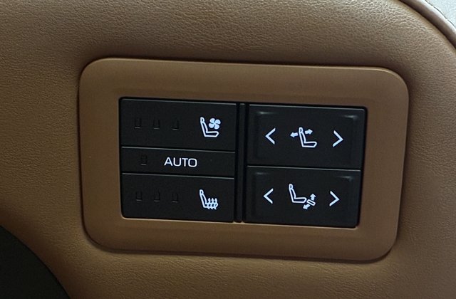 トヨタヴェルファイアハイブリッドZプレミア