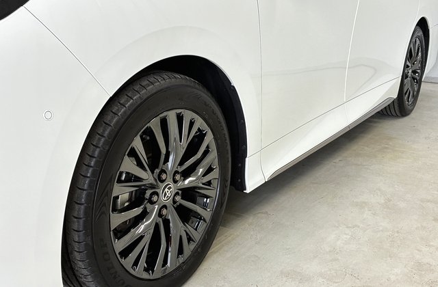 トヨタヴェルファイアハイブリッドZプレミア