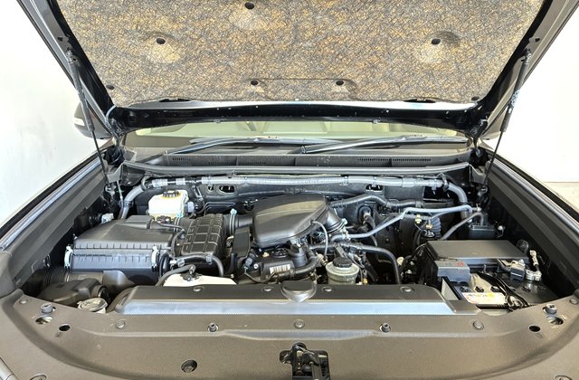 トヨタランドクルーザープラドTX Lパッケージ マッドブラックエディション