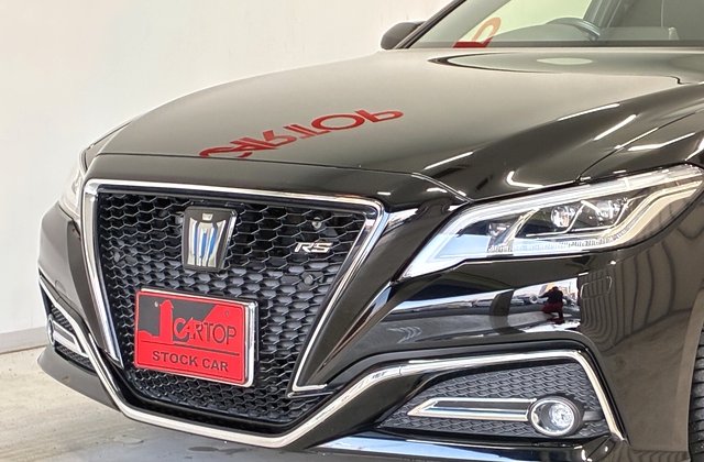 トヨタクラウンハイブリッドRS