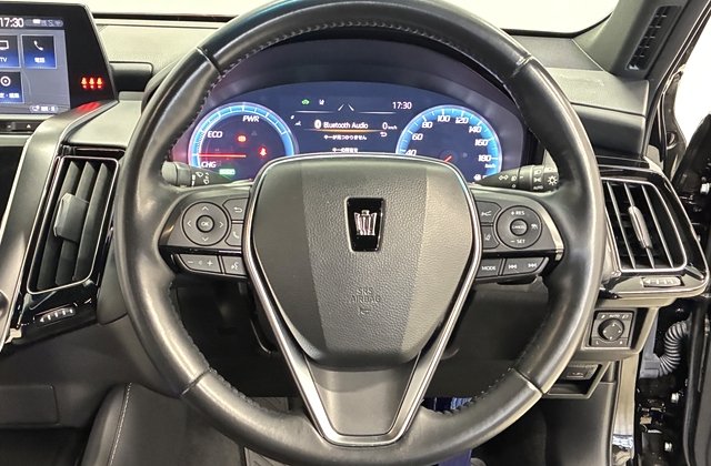 トヨタクラウンハイブリッドRS