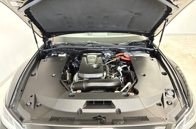 トヨタクラウンハイブリッドRS