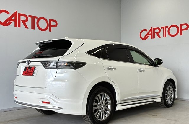 トヨタハリアープレミアムアドバンストパッケージ