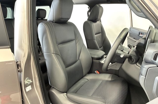 トヨタランドクルーザー250 VX