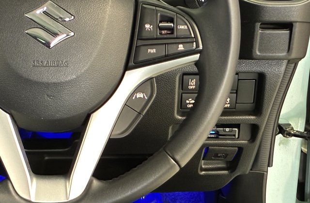 スズキハスラーJスタイルII ターボ 全方位モニター付