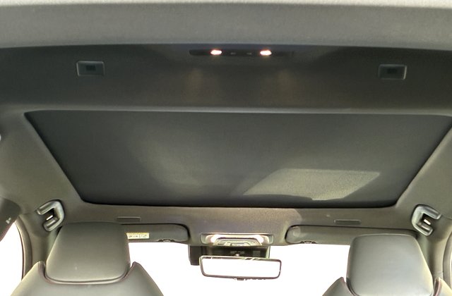 トヨタクラウンスポーツプラグインハイブリッド RS