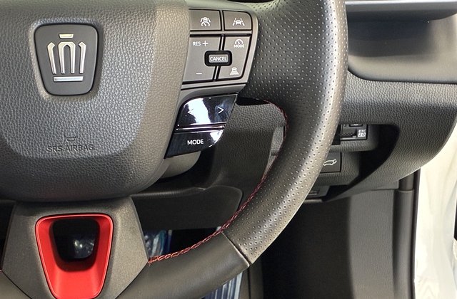 トヨタクラウンスポーツプラグインハイブリッド RS