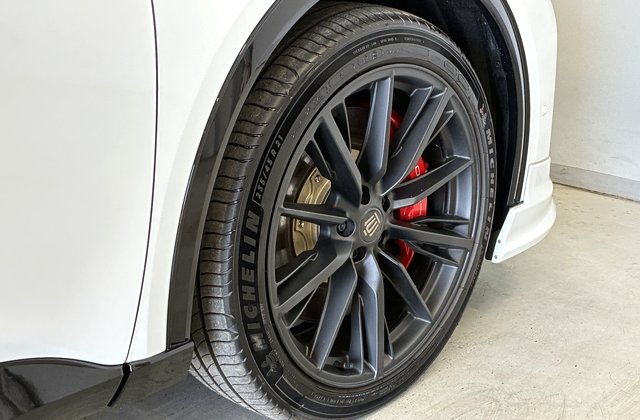 トヨタクラウンスポーツプラグインハイブリッド RS