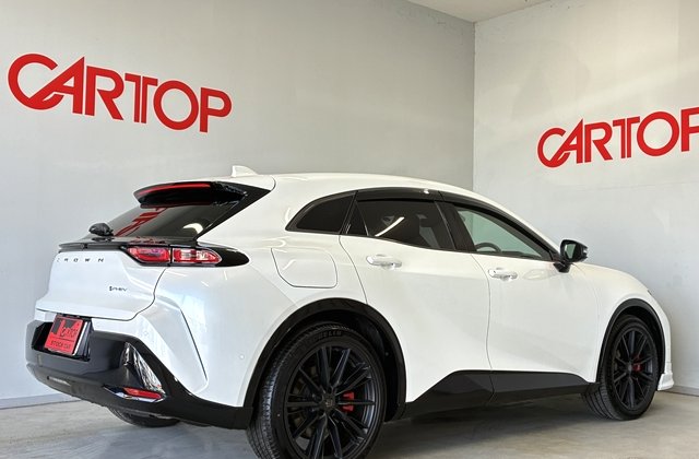 トヨタクラウンスポーツプラグインハイブリッド RS