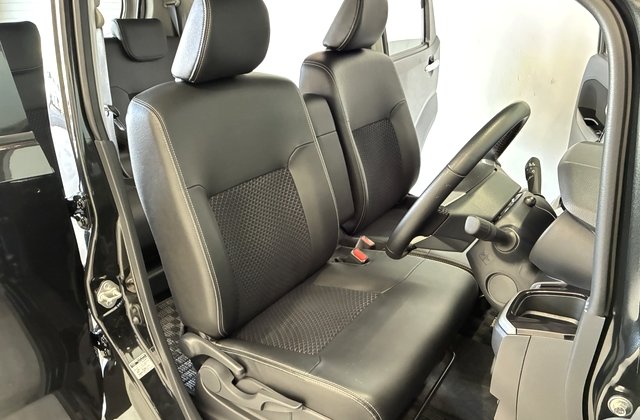 ダイハツムーヴカスタムRS ハイパーリミテッド SA III