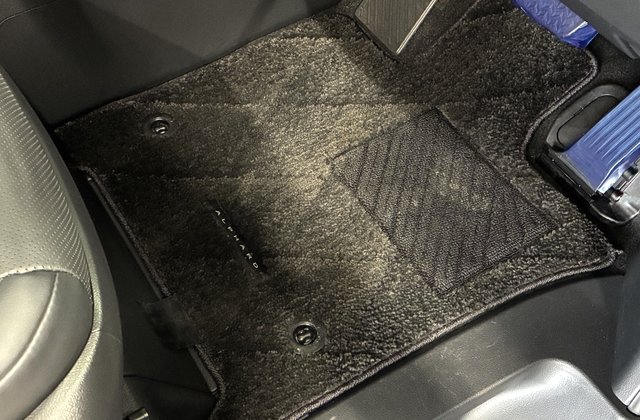 トヨタアルファードハイブリッドZ