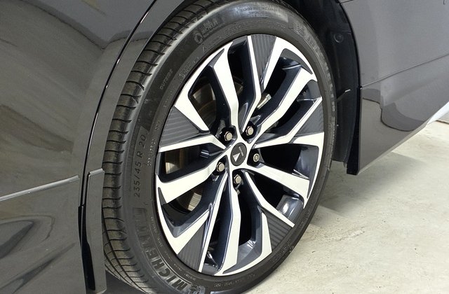 トヨタアルファードハイブリッドZ