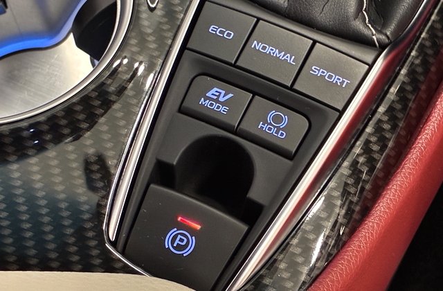 トヨタカムリWS レザーパッケージ