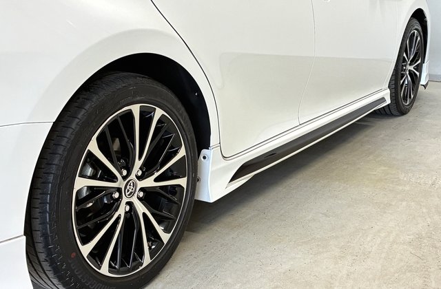 トヨタカムリWS レザーパッケージ