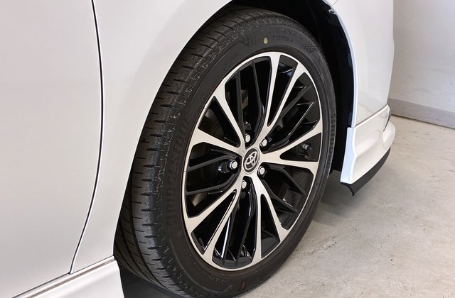 トヨタカムリWS レザーパッケージ