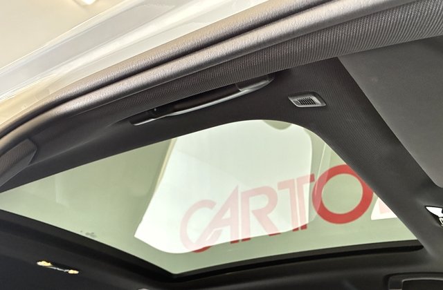 BMW5シリーズ523i  ザ ファースト エディション