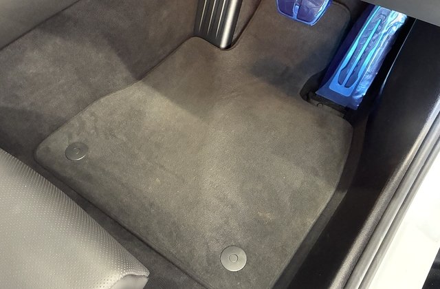 BMW5シリーズ523i  ザ ファースト エディション