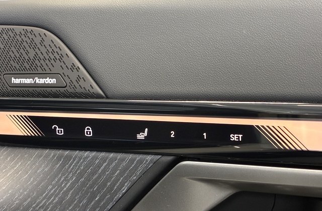 BMW5シリーズ523i  ザ ファースト エディション