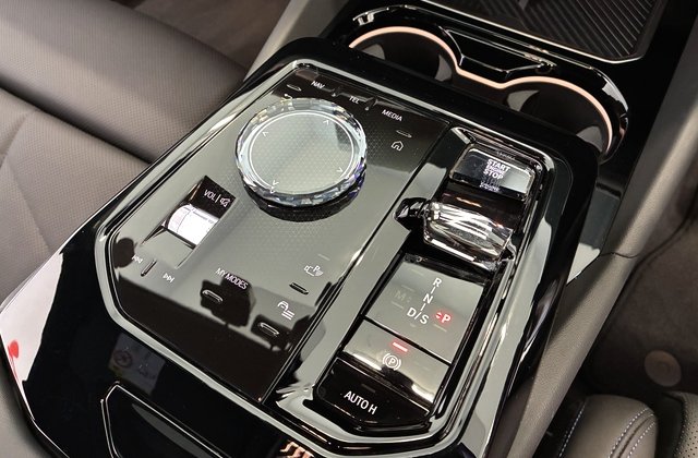 BMW5シリーズ523i  ザ ファースト エディション