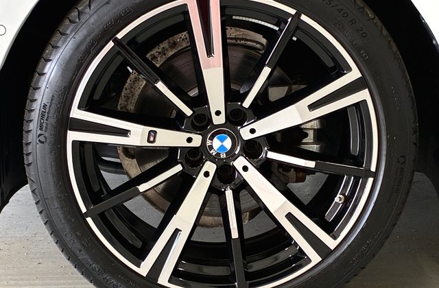 BMW5シリーズ523i  ザ ファースト エディション