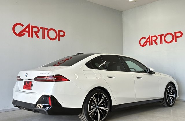 BMW5シリーズ523i  ザ ファースト エディション