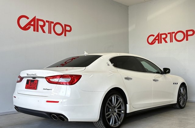 マセラティクワトロポルテベースグレード