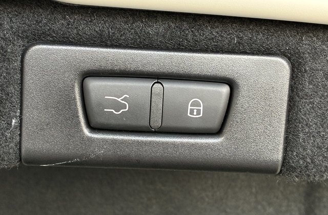 マセラティクワトロポルテベースグレード