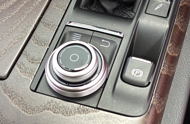 マセラティクワトロポルテベースグレード