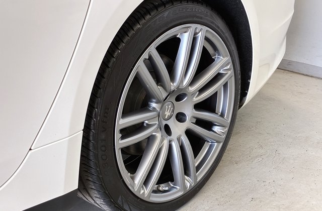 マセラティクワトロポルテベースグレード