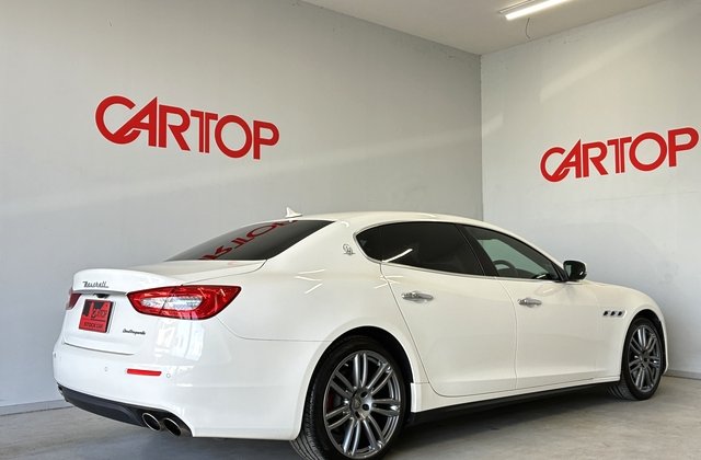 マセラティクワトロポルテベースグレード