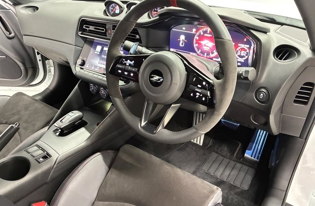 ニッサンフェアレディZニスモ