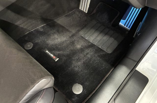 ニッサンフェアレディZニスモ