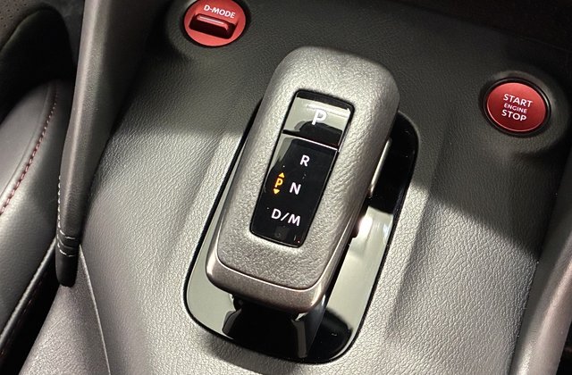 ニッサンフェアレディZニスモ