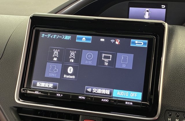トヨタエスクァイアハイブリッド Gi プレミアムパッケージ