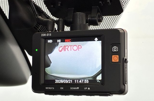 トヨタエスクァイアハイブリッド Gi プレミアムパッケージ