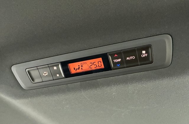 トヨタエスクァイアハイブリッド Gi プレミアムパッケージ