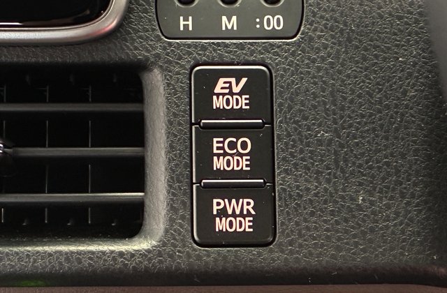 トヨタエスクァイアハイブリッド Gi プレミアムパッケージ