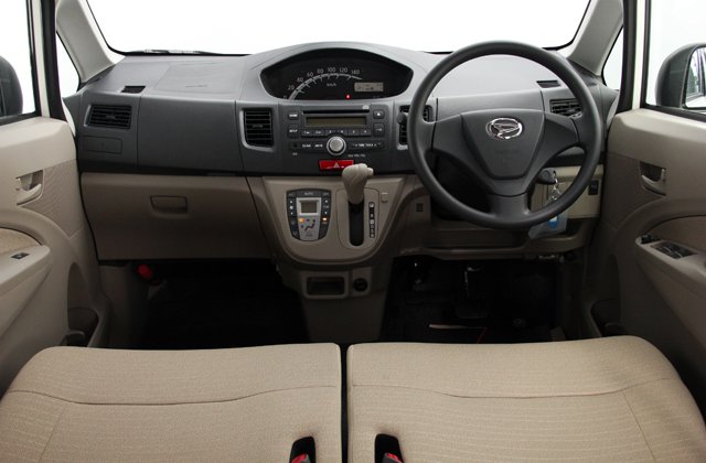 ダイハツムーヴL ワンセグナビ付き