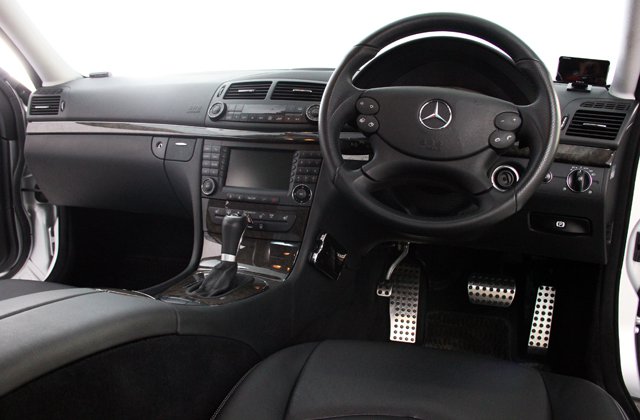 メルセデスベンツEクラスE550 アバンギャルドS