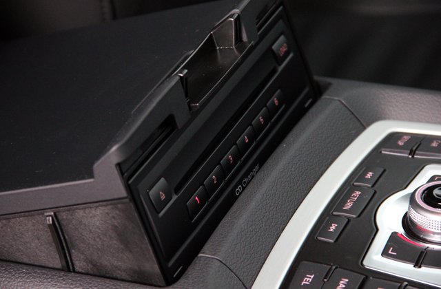 アウディQ73.6 FSIクワトロ Sラインパッケージ