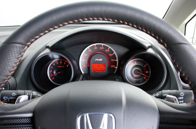 ホンダフィットRS