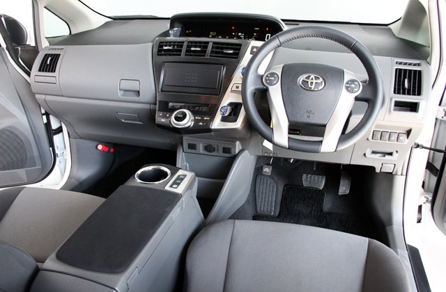 トヨタプリウスα Sツーリングセレクション