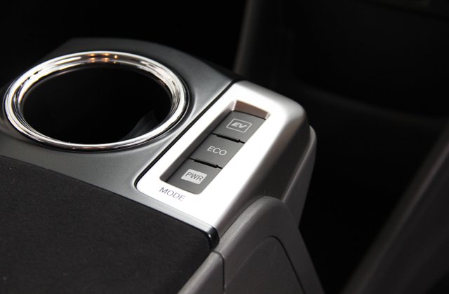 トヨタプリウスα Sツーリングセレクション