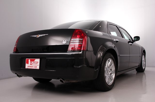 クライスラー300C5.7HEMI